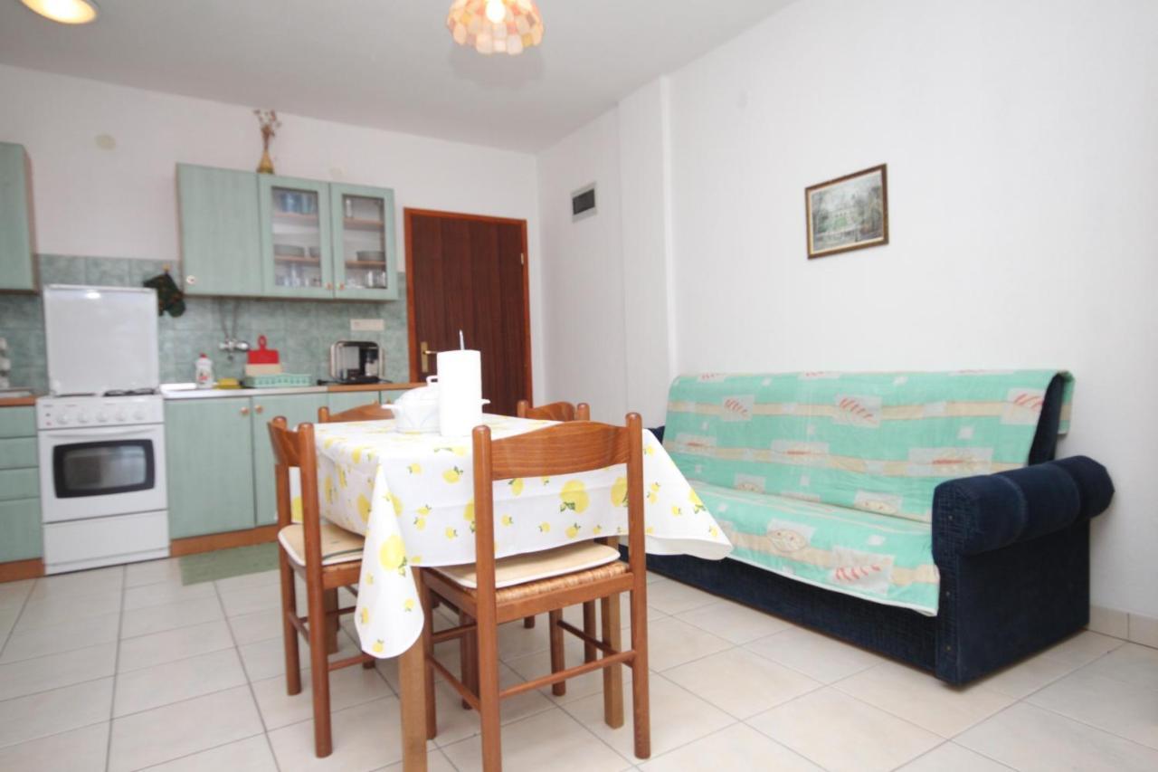 Apartment Sali 8152B ภายนอก รูปภาพ